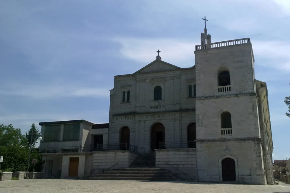 Demo — Avellino Private Highlights Tour